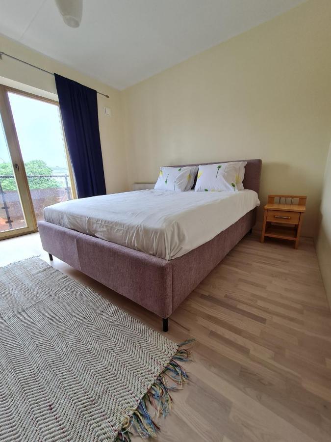 Cozy One Bedroom Apartment In City Center Tallinn Exterior photo