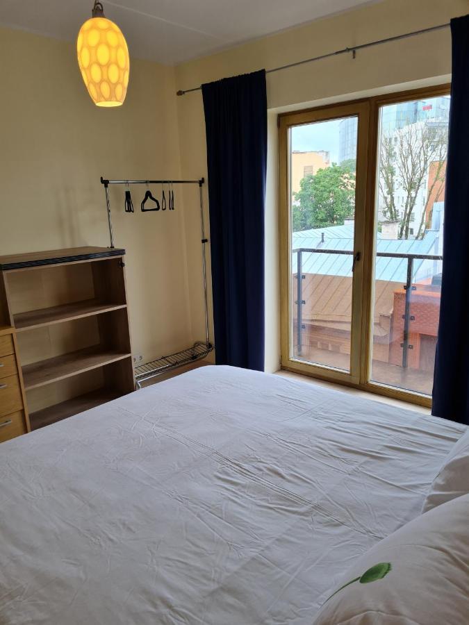 Cozy One Bedroom Apartment In City Center Tallinn Exterior photo