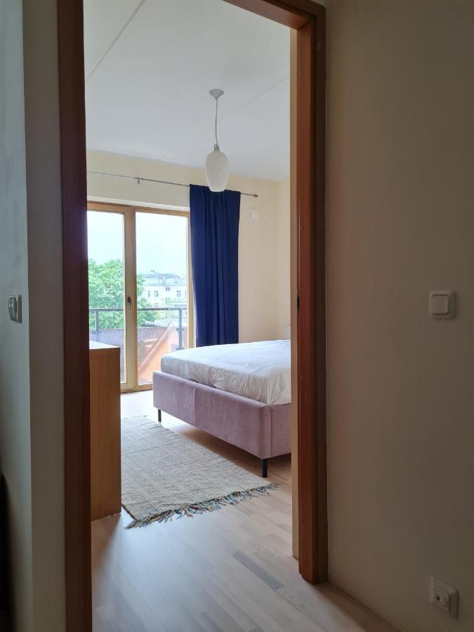Cozy One Bedroom Apartment In City Center Tallinn Exterior photo