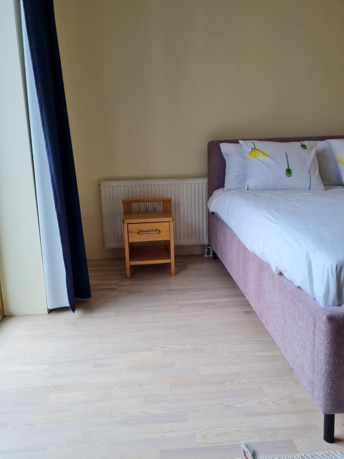 Cozy One Bedroom Apartment In City Center Tallinn Exterior photo